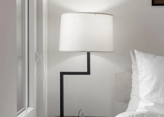 Hotel Modern 4br Retreat With Stunning Views