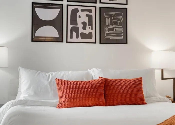 Hotel Modern 4br Retreat With Stunning Views *