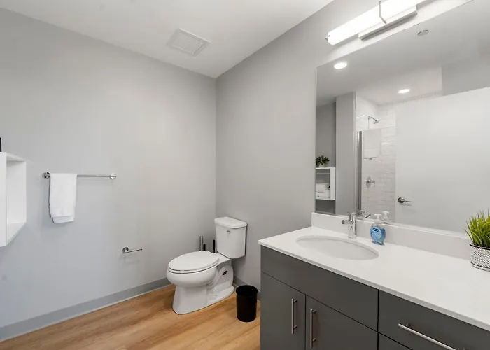 Modern 4br Retreat With Stunning Views *