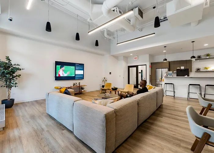 Hotel Modern 4br Retreat With Stunning Views