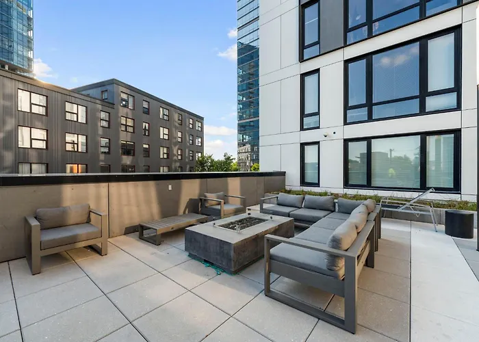 Hotel Modern 4br Retreat With Stunning Views *