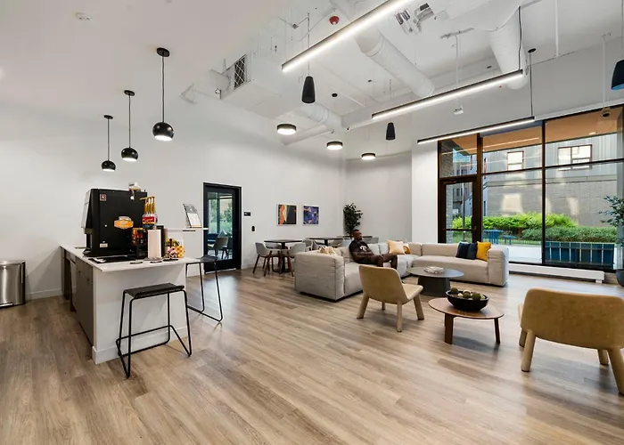 Hotel Modern 4br Retreat With Stunning Views Chicago
